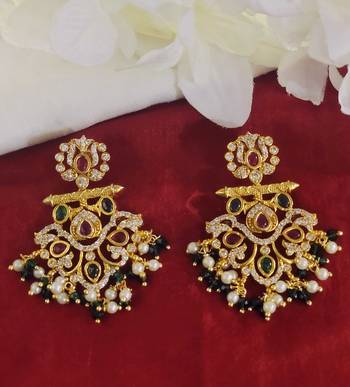 Gold emerald   chandbali 2