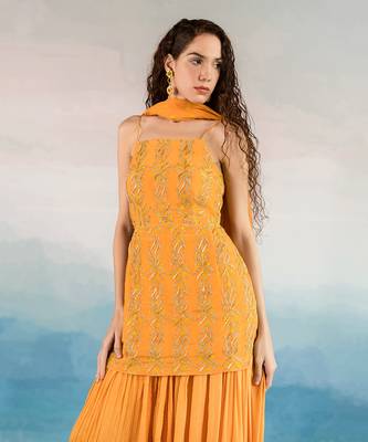 Printed Halter Neck Embroidered Kurta With Sharara And Dupatta 2