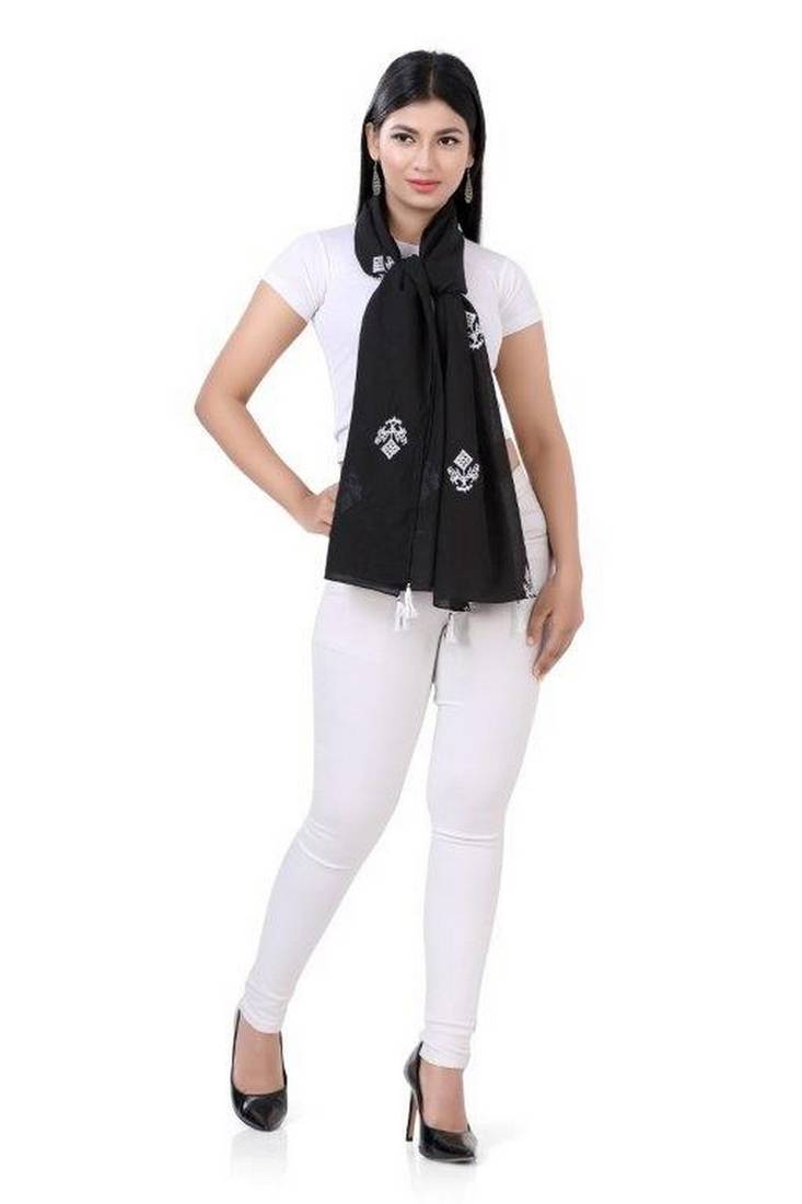 Embroidery scarves With Fringes