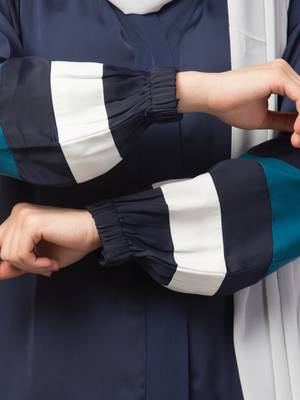 Front Open Nida Abaya With Contrast Stripes. 6