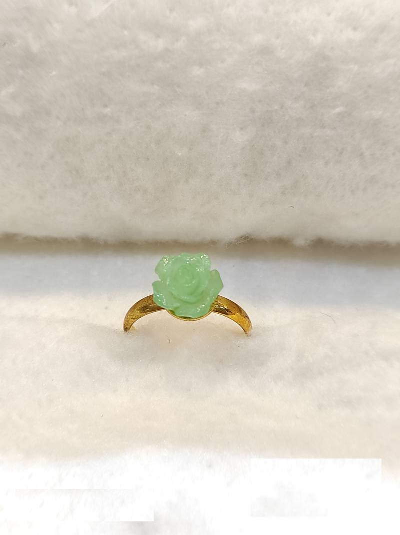 Green coral rings