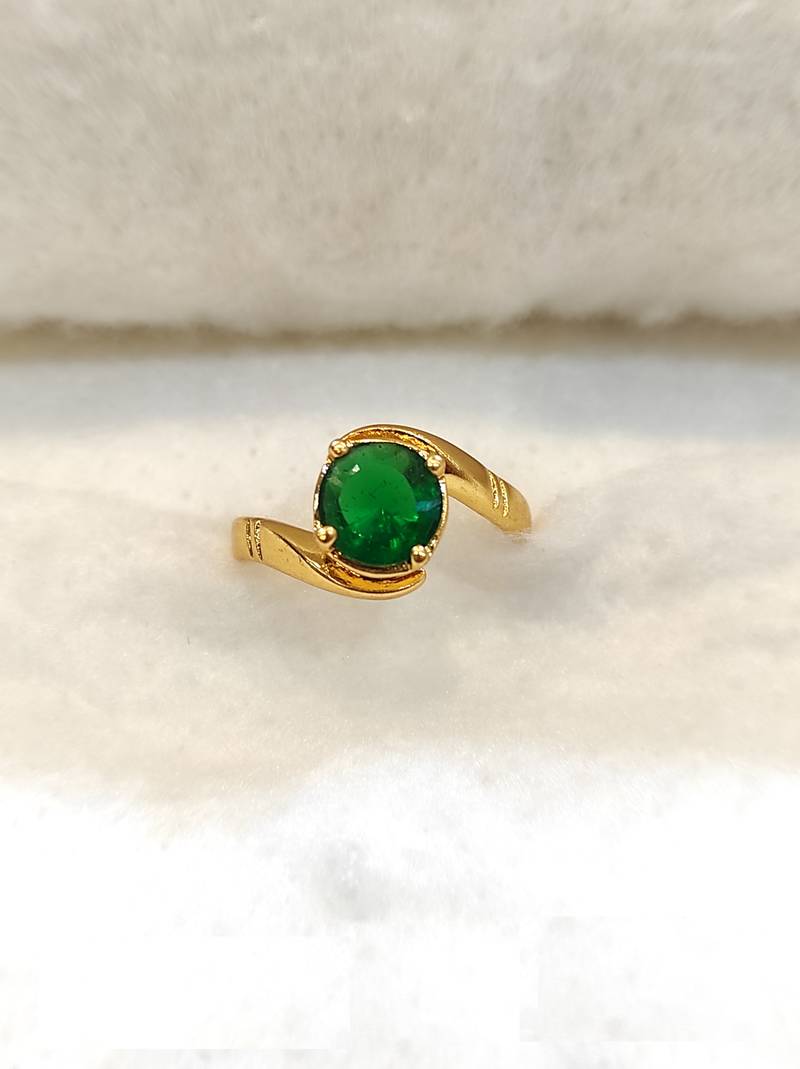 Green diamond rings