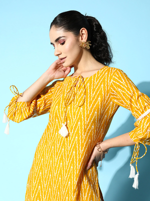 Yellow printed cotton kurtas-and-kurtis 4