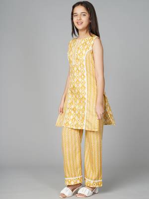 Yellow printed cotton kids pavadai set 2