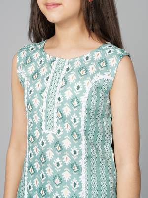 Blue printed cotton kids pavadai set 4