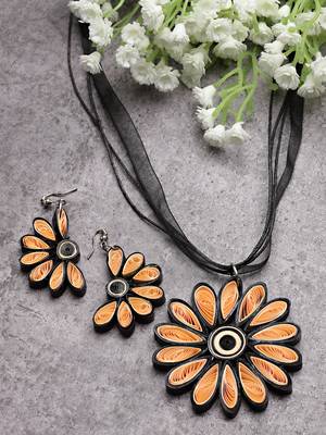 Anekaant Beige & Gold Floral Paper Quilling Necklace with Earrings 2