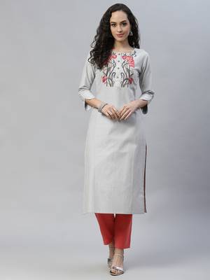 White embroidered cotton cotton-kurtis 1