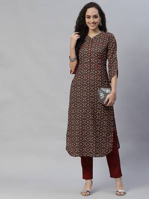 Black embroidered cotton cotton-kurtis 4
