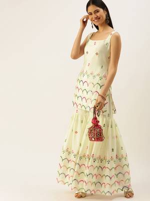 Ethnovogue Ready To Wear Cream Chinon Embroidered Gharara Set 3