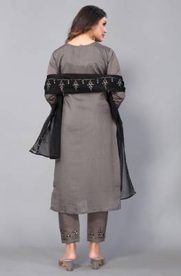 Thread And Sequance Embroidery Work Readymade Salwaar Kameez With Full Ethnic Looks In Grey Colour Over Chinon Fabric 2
