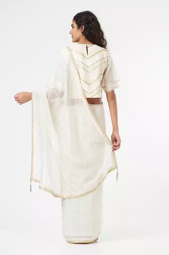 Ivory White Saree & Peticot