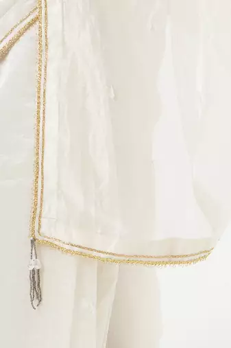 Ivory White Saree & Peticot