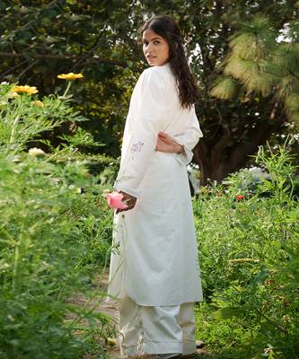 Penelope Pleated Placket Kurta 2