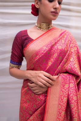 Pink Silk Brocade Banarasi Saree With All Over Floral Jaal In Vintage Gold With Meenakari Without Blouse 4