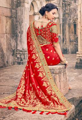 red woven silk blend saree with blouse 3