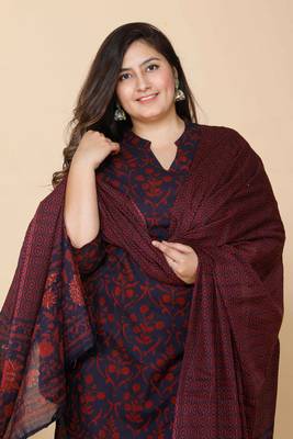 Women Plus Size Maroon Floral Printed Cotton Kurta with Sharara & With Dupatta 4