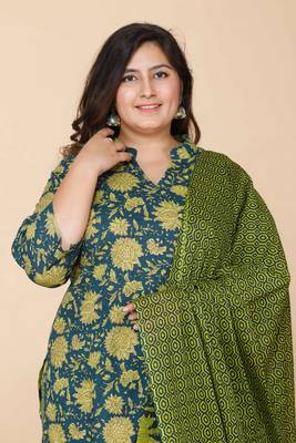 Women Plus Size Green Floral Printed Cotton Kurta with Sharara & With Dupatta 5