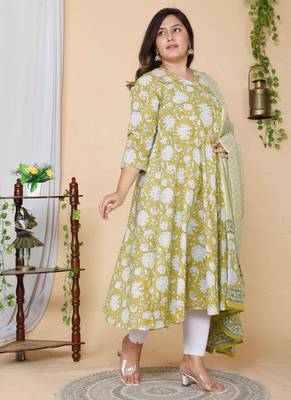 Women Yellow Plus Size Floral Printed Anarkali Kurta with dupatta 2