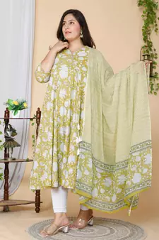 Women Yellow Plus Size Floral Printed Anarkali Kurta with dupatta