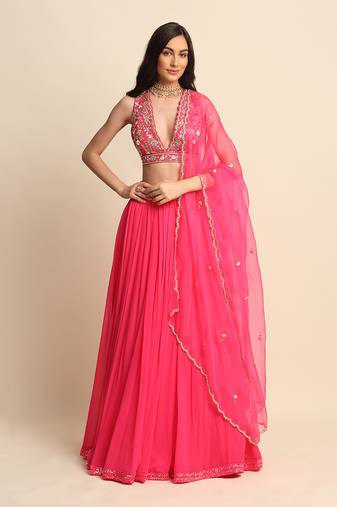 Fuchisa Lehenga Set