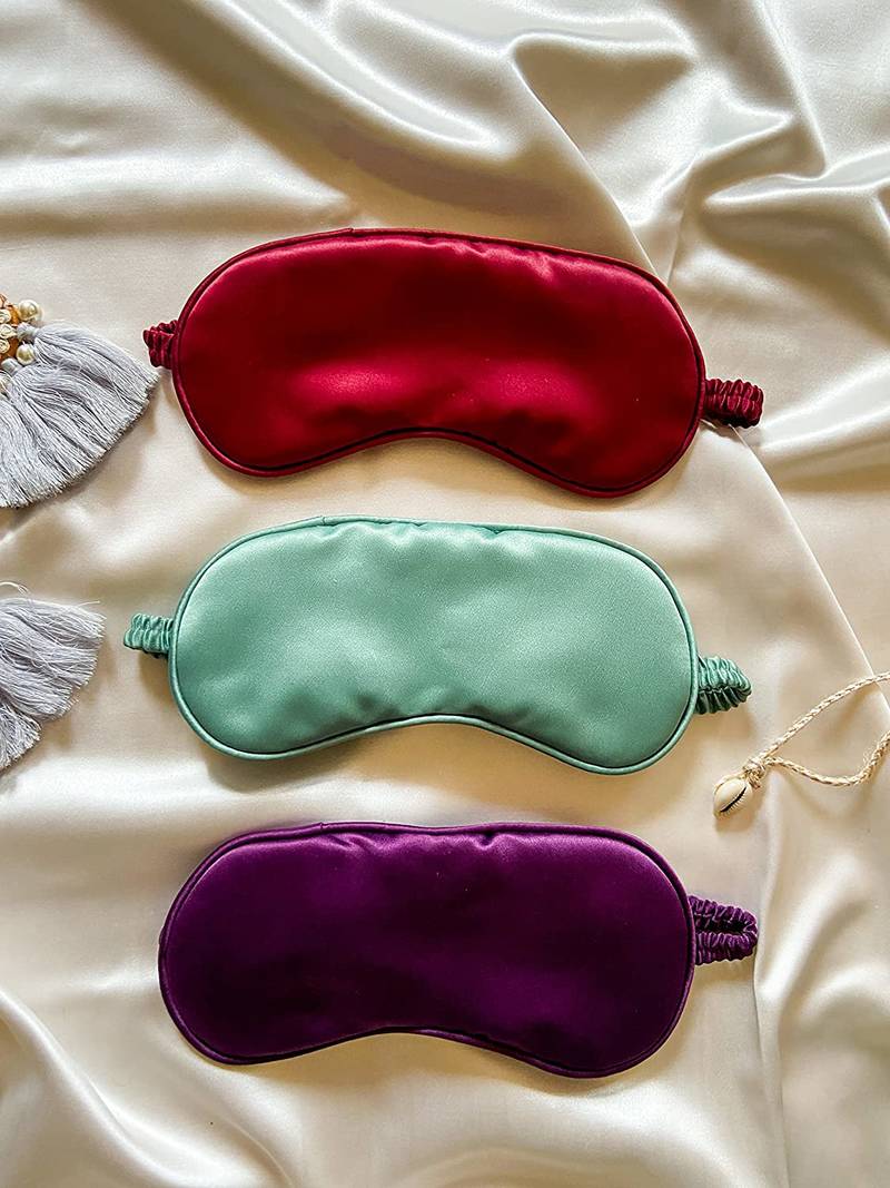 Sleep Eye Mask for Men Women in Silk Satin, 100% Blockout Eye Mask for Sleeping with Elastic Strap for Full Night Sleep