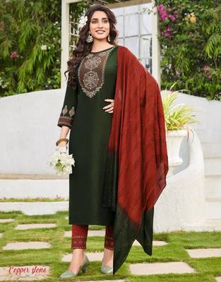 Green embroidered silk blend salwar 1