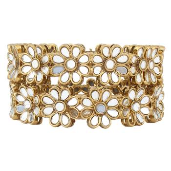 Gold bangles-and-bracelets 2