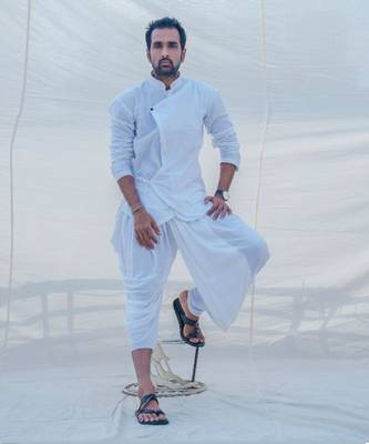 White Divine Cotton Kurta 2