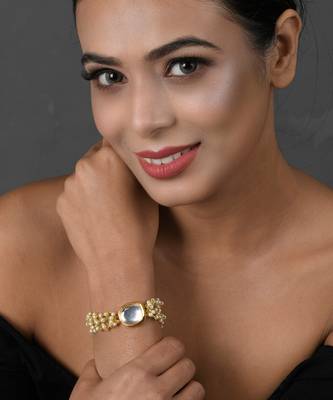 Gold-Toned & White Kundan Charm Bracelet 2