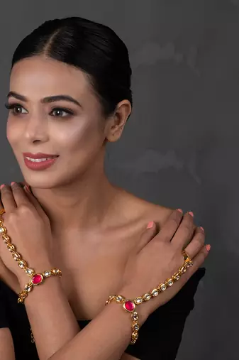 Red Gold toned royal kundan hathphool