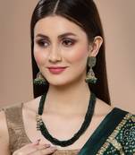 Green pearl necklaces