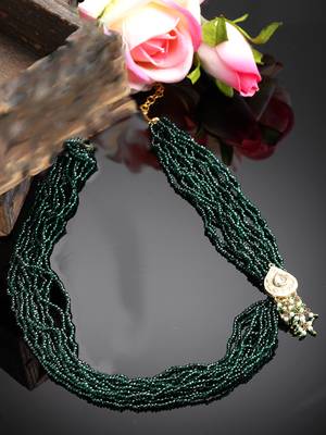 Green pearl necklaces 2
