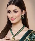 Green pearl necklaces