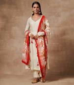 Shanao Off-White Kurta Set with Dupatta