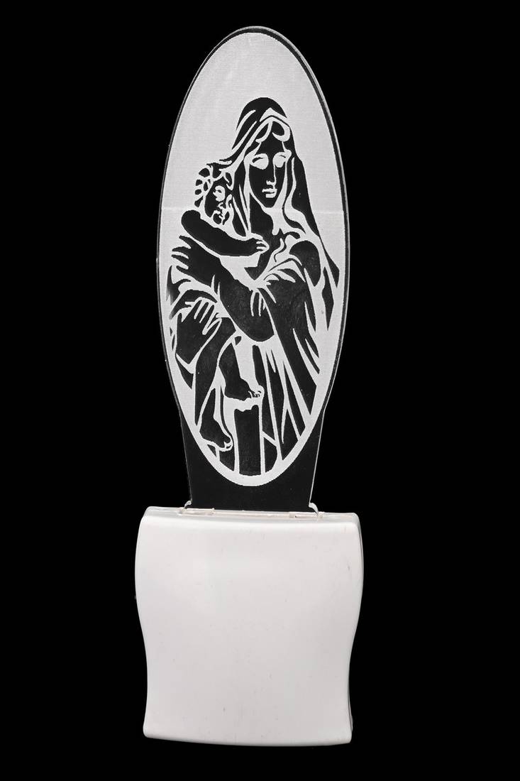 3D Illusion Mother With Her Baby LED Plug & Play Wall Lamp