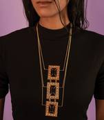 Kamel Necklace