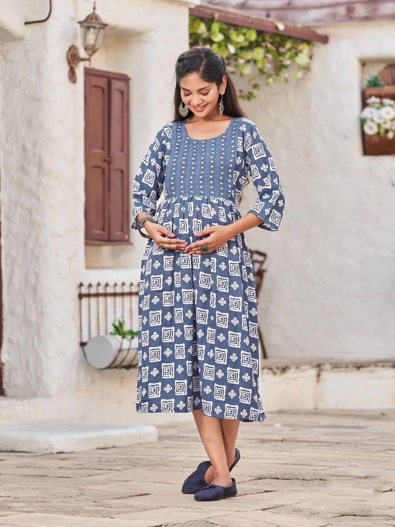 Designer Feeding Style Kurti For New Mothers In Classy Grey Colour