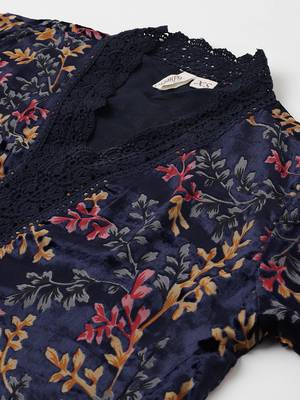 Navy-blue floral print velvet salwar 4