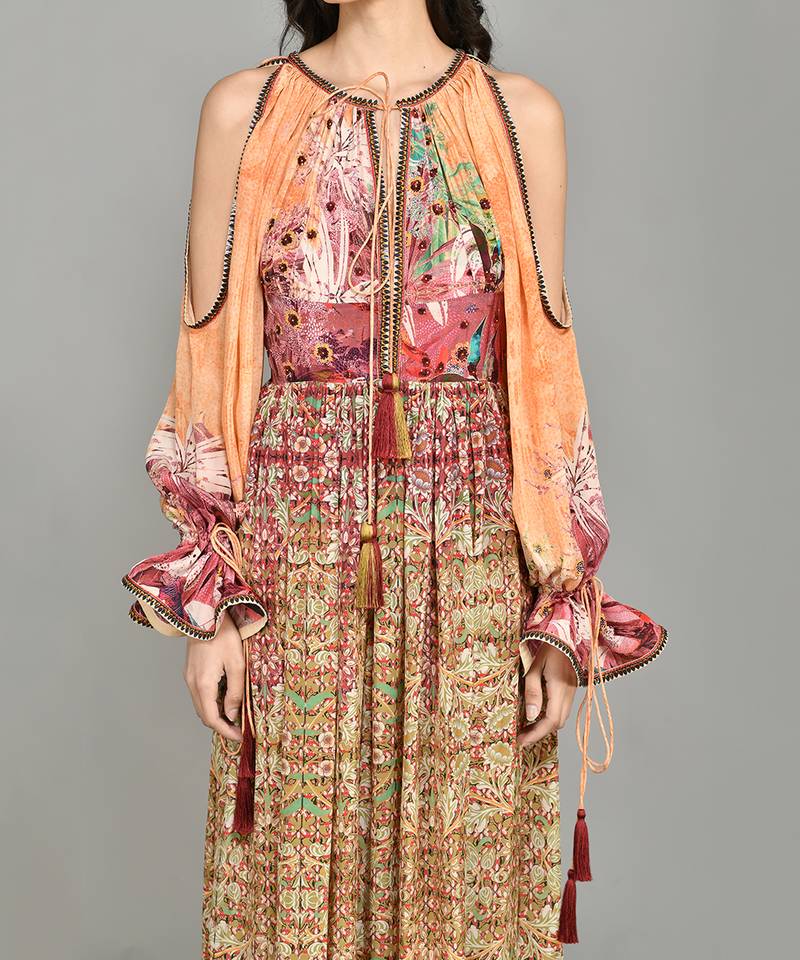 Mural Cold Shoulder Maxi