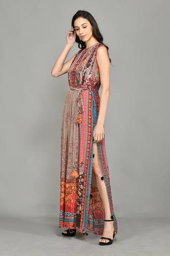 Nordic Pin Tucked Maxi Dress