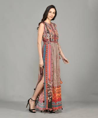 Nordic Pin Tucked Maxi Dress 2