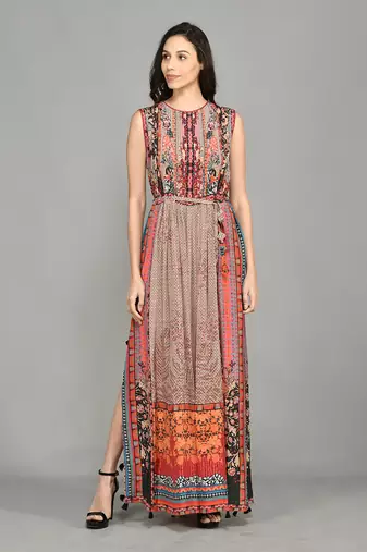 Nordic Pin Tucked Maxi Dress