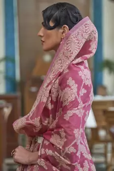 Pink Chikankari Cotton Blend Beautiful Thread work Border & Pallu Saree With Blouse