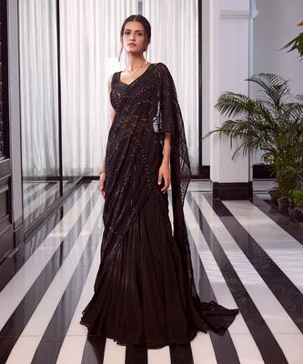 Black Elora Pre-Drapped Saree 1