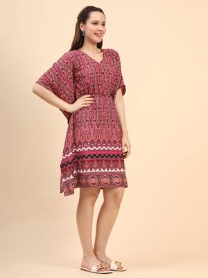 Maroon Geometric Crepe Kaftan 3