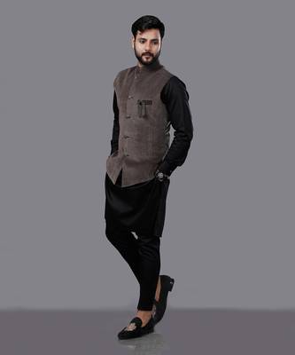 Swede Black Dotted Nehru Jacket Set 2