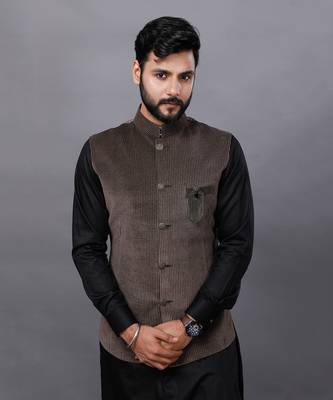 Swede Black Dotted Nehru Jacket Set 4