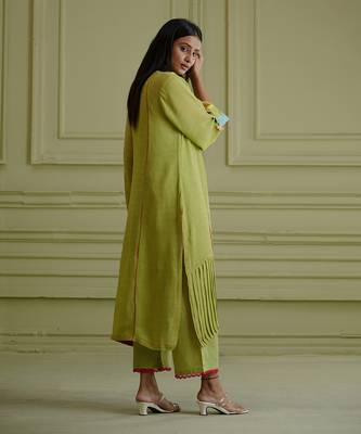 Aakar Green Kurta Set 2