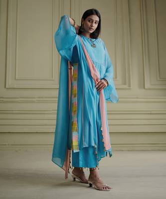 Aakar Blue Kurta Set 4