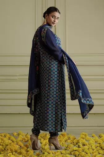 Maaya Straight Kurta Set